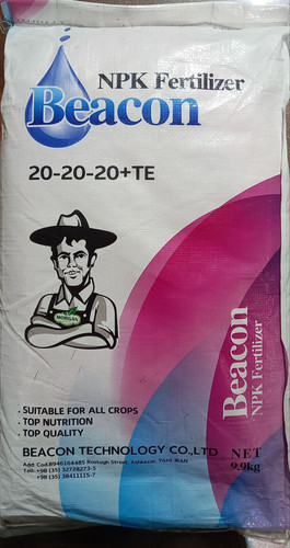 کود NPK 20-20-20 بیکُن همراه با ریزمغذی.
